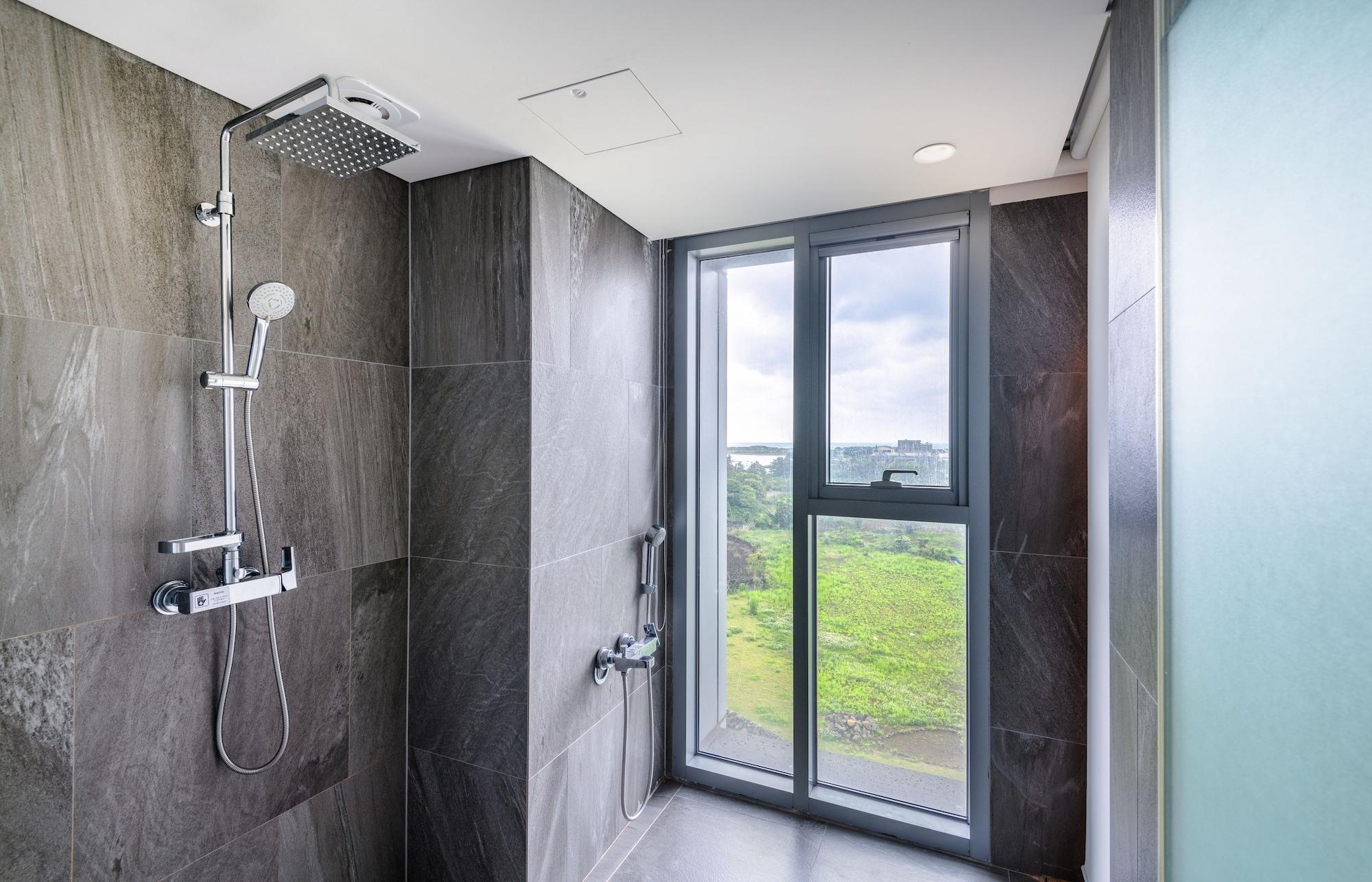 Brown Suites Hotel And Resort Jeju Exterior foto