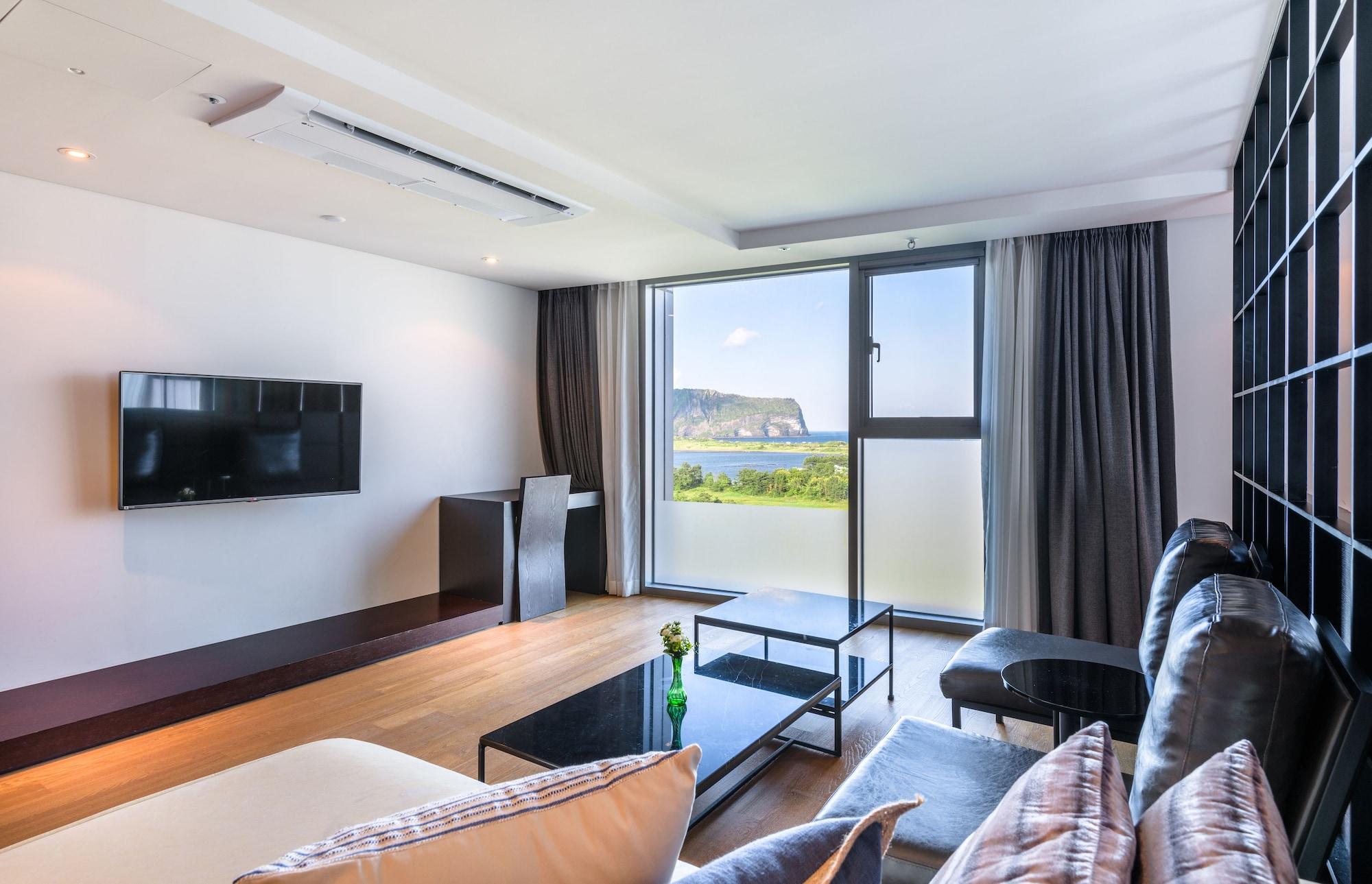Brown Suites Hotel And Resort Jeju Exterior foto